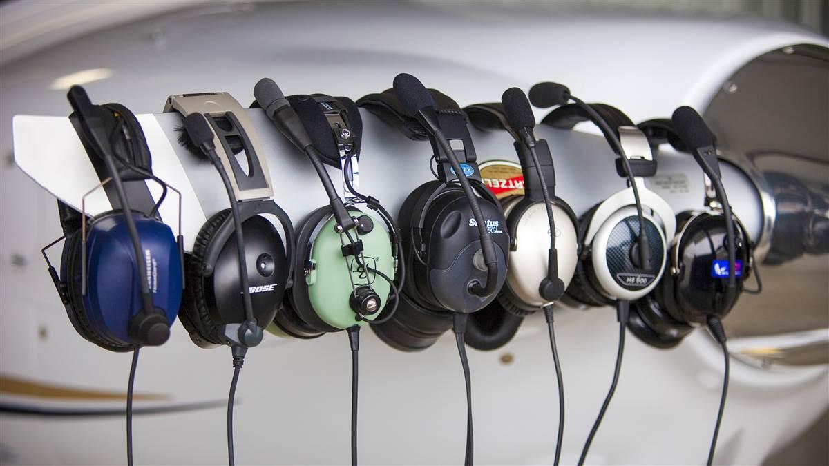 Choosing the Right Pilot Headset for Your Needs缩略图